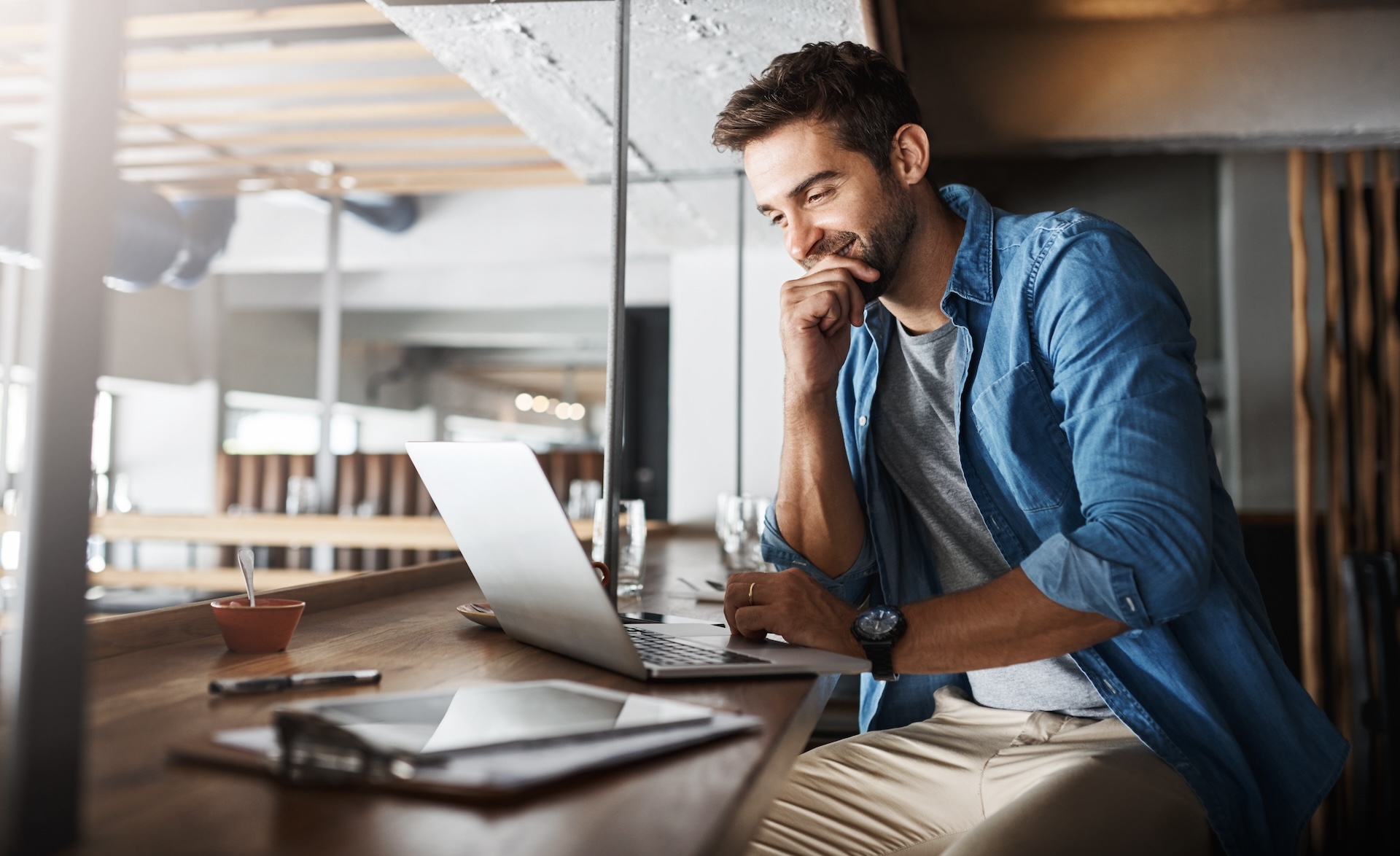 Entrepreneur in hospitality management and connectivity