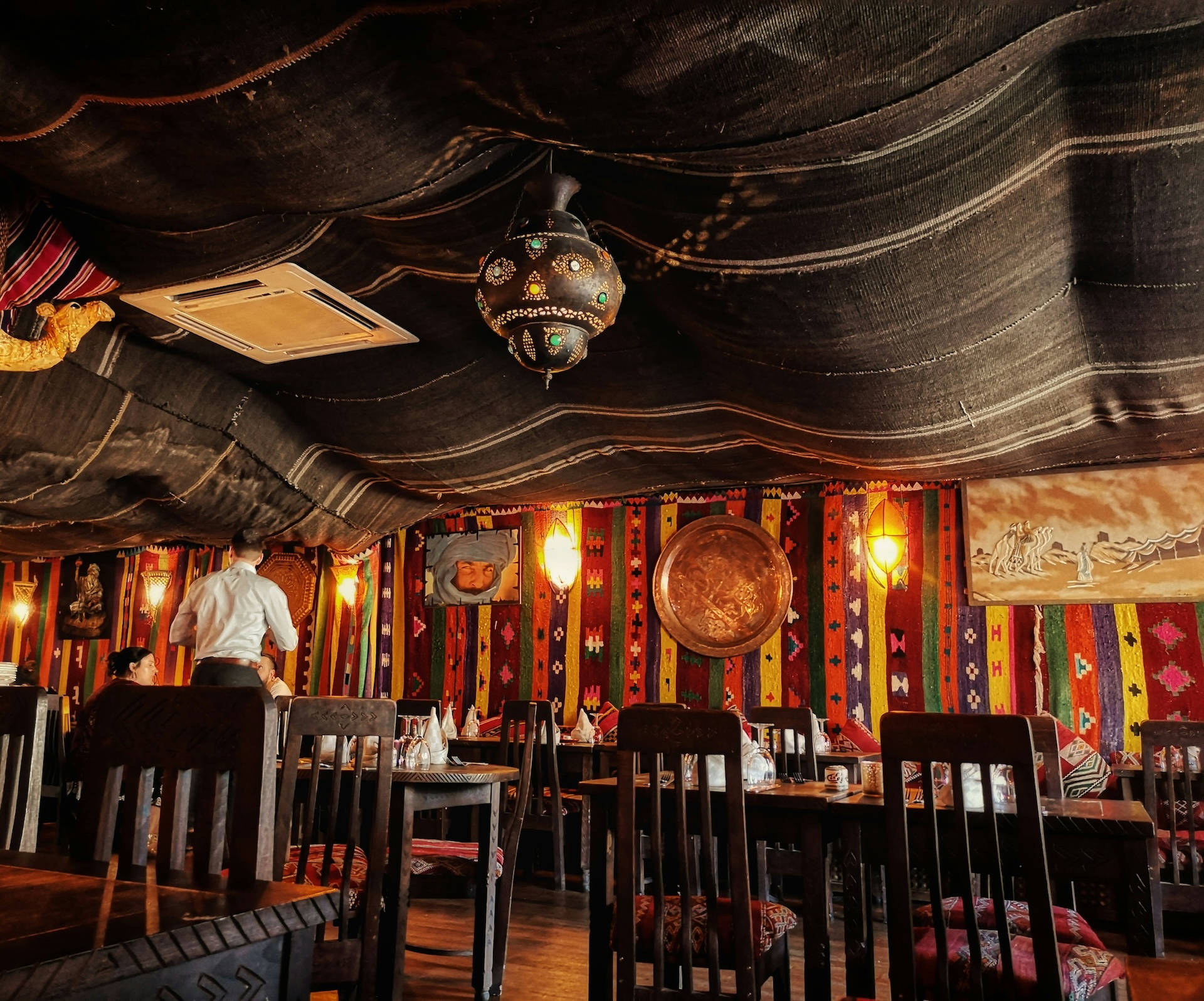 morrocan restaurant design idea