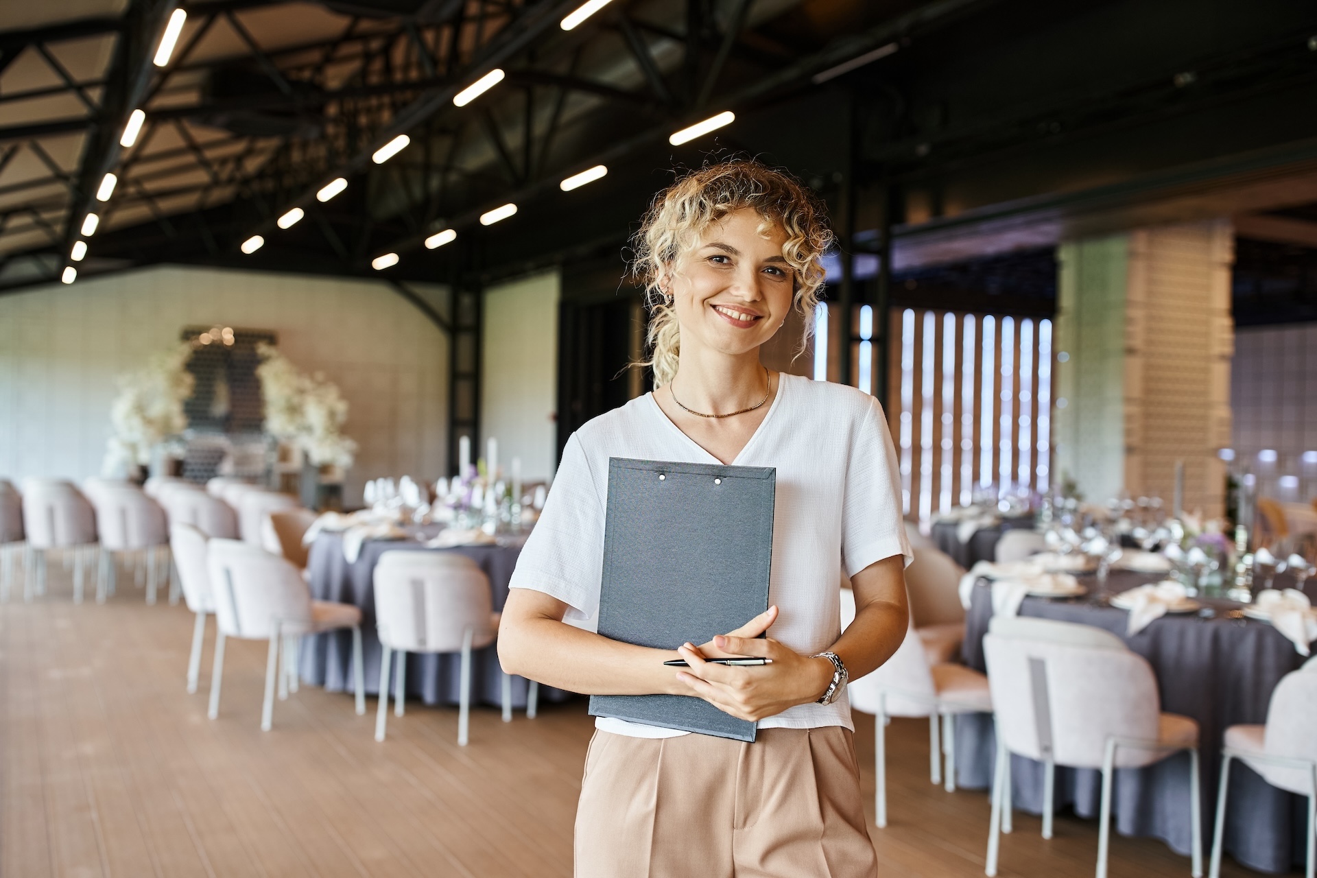 Smiling event manager