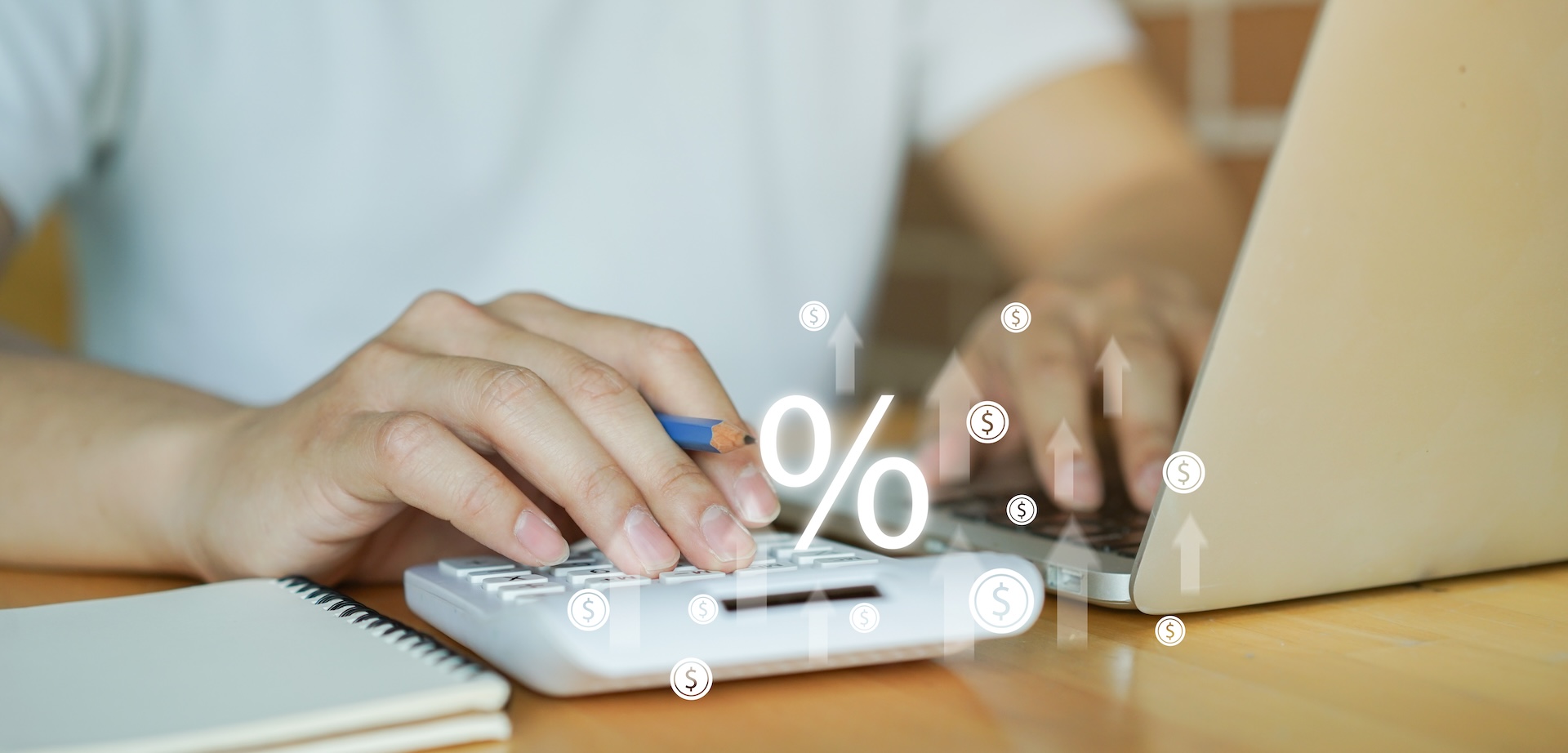 Event manager calculating commission rate of event registration software
