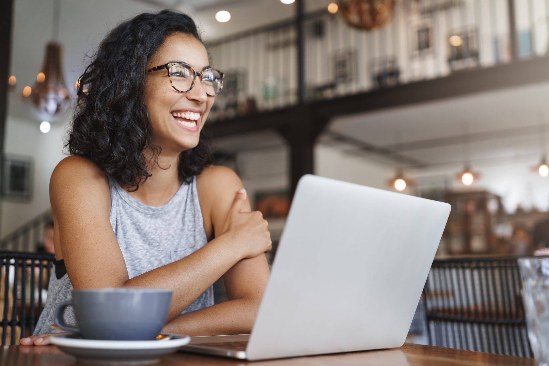 restaurant owner happily uses event management services with ease